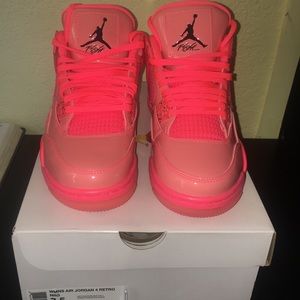 Size 7.5 air jordan 4 retro